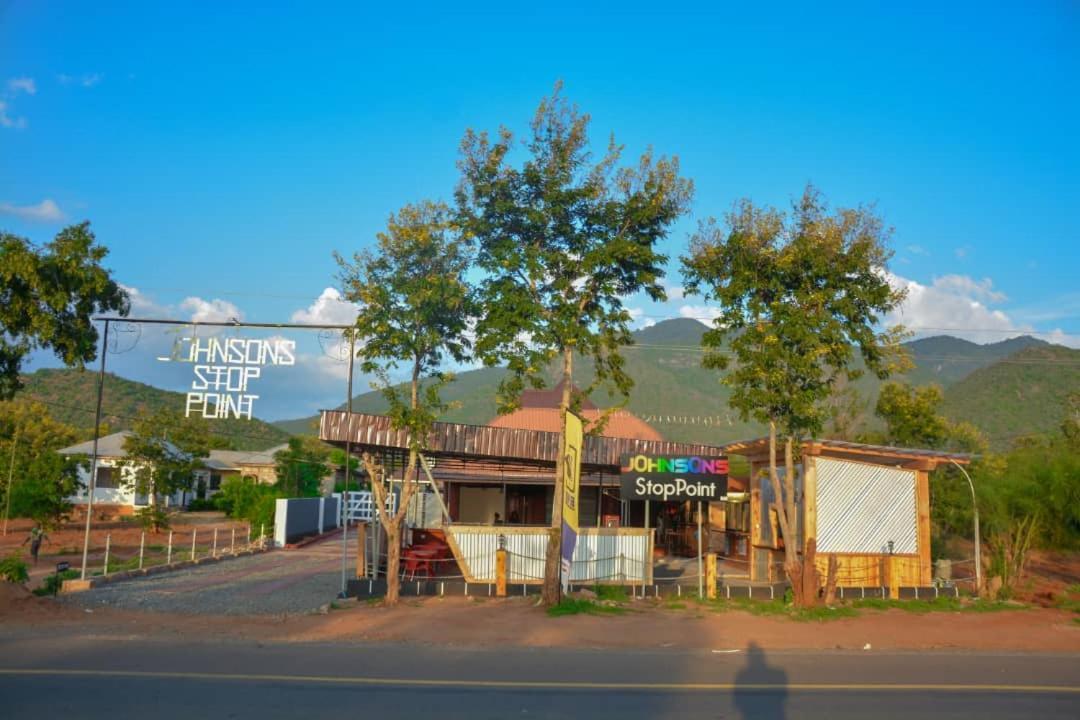 Johnsons Stoppoint Zame Exterior photo